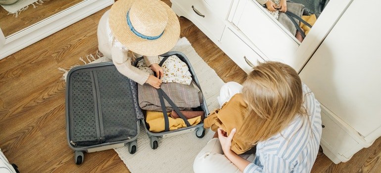 How to help your kids pack for a long distance move to Oregon